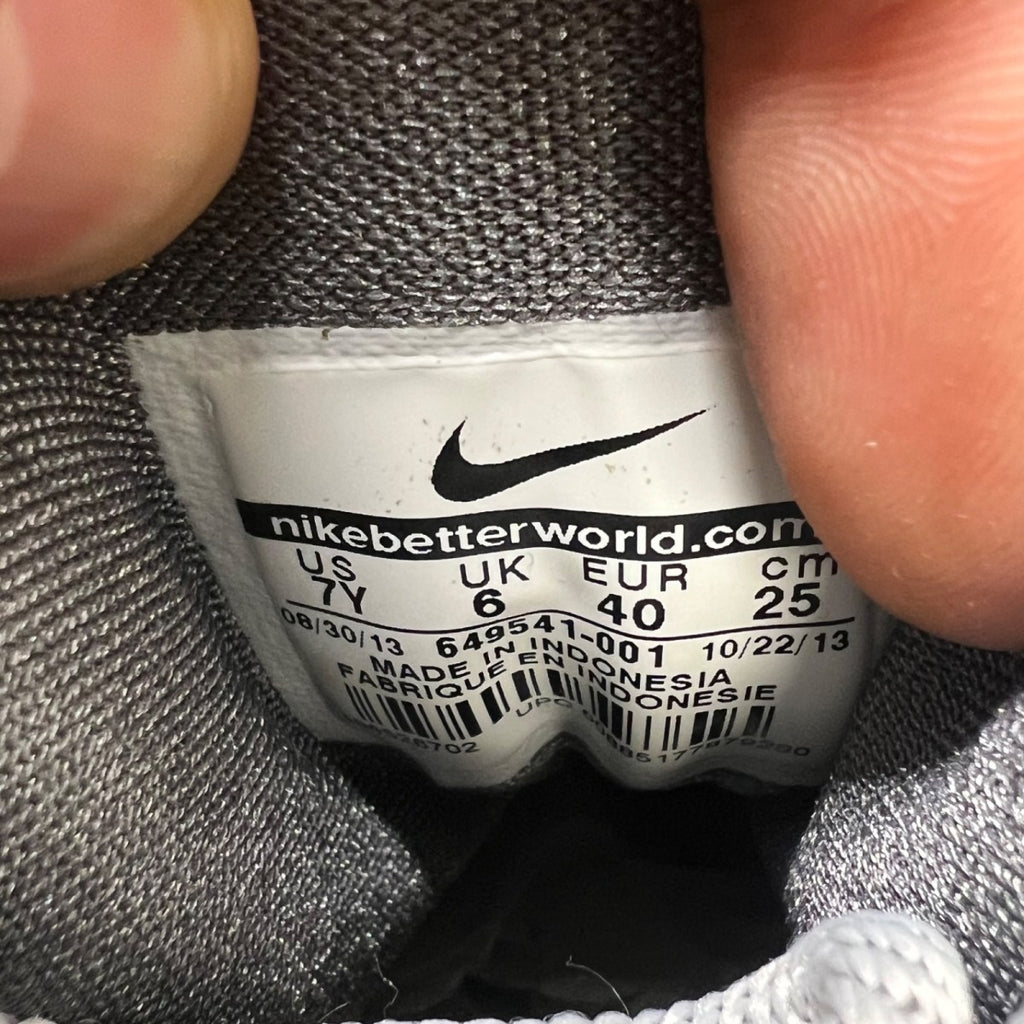 Nike Kobe 2 Prelude (4/50+ Points) (GS) 7Y (Lightly Worn Pre-Owned)NikeWolf Grey/White-Pure Platinum-Cl Grey - Image 7