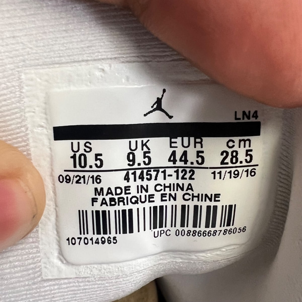 Jordan 13 Retro OG Chicago (2017) 10.5 (Lightly Worn Pre-Owned)JordanWhite/Black-True Red - Image 7