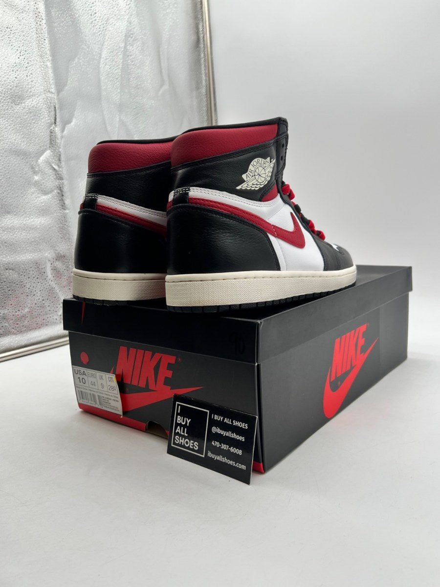 Jordan 1 Retro High Black Gym Red 10 (Lightly Worn Pre-Owned) - Image 3