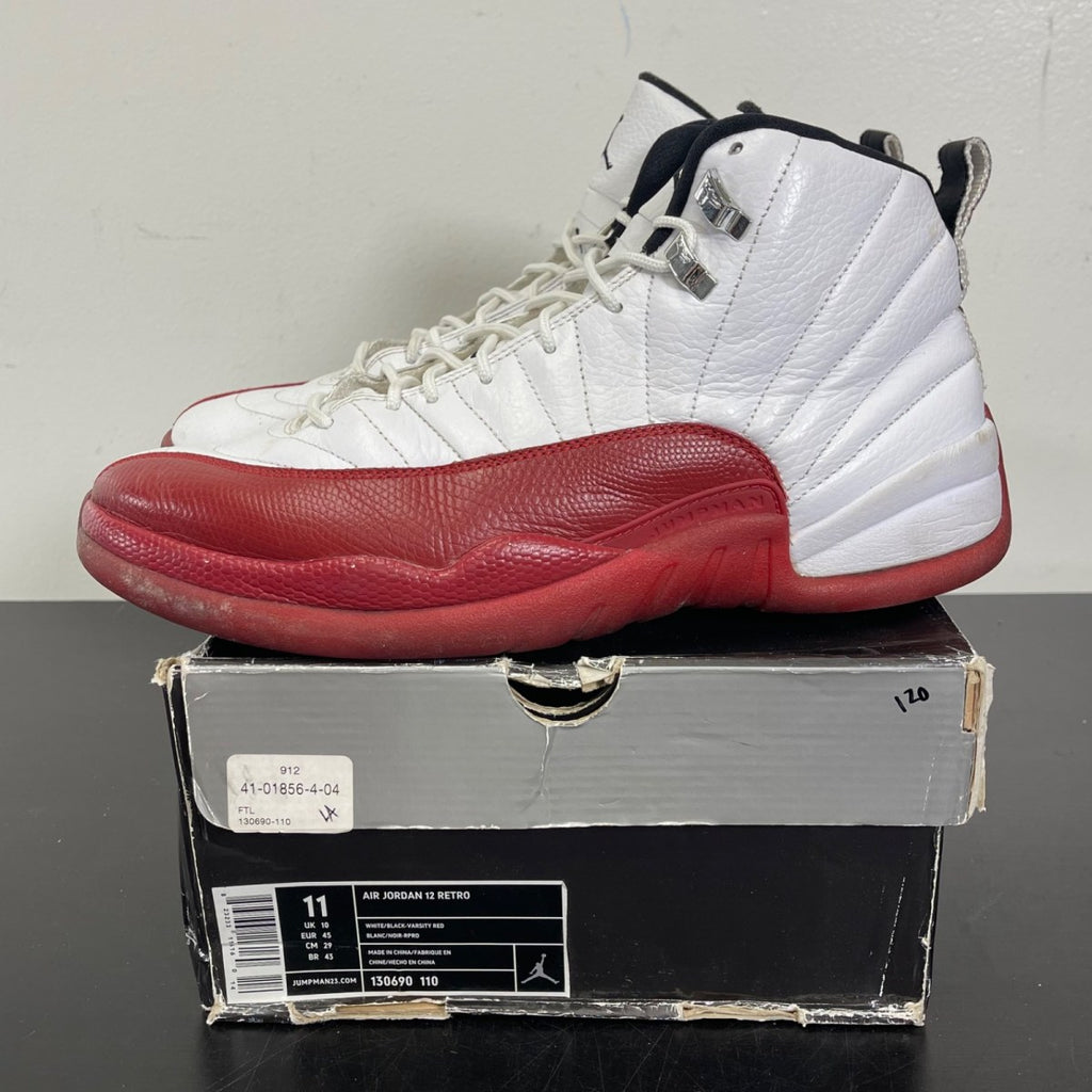 Jordan 12 Retro Cherry (2009) 11 (Moderately Worn Pre-Owned)JordanWhite/Varsity Red - Image 3