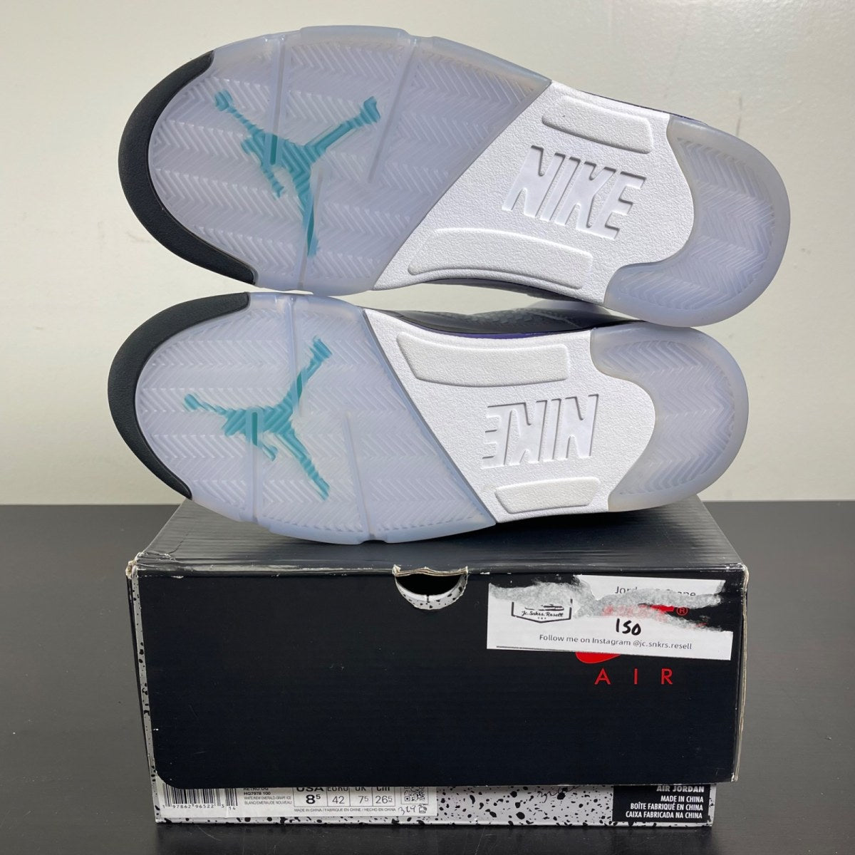 Jordan 5 Retro Grape (2025) 8.5 (Moderately Worn Pre-Owned)JordanWhite/Grape Ice-New Emerald - Image 5