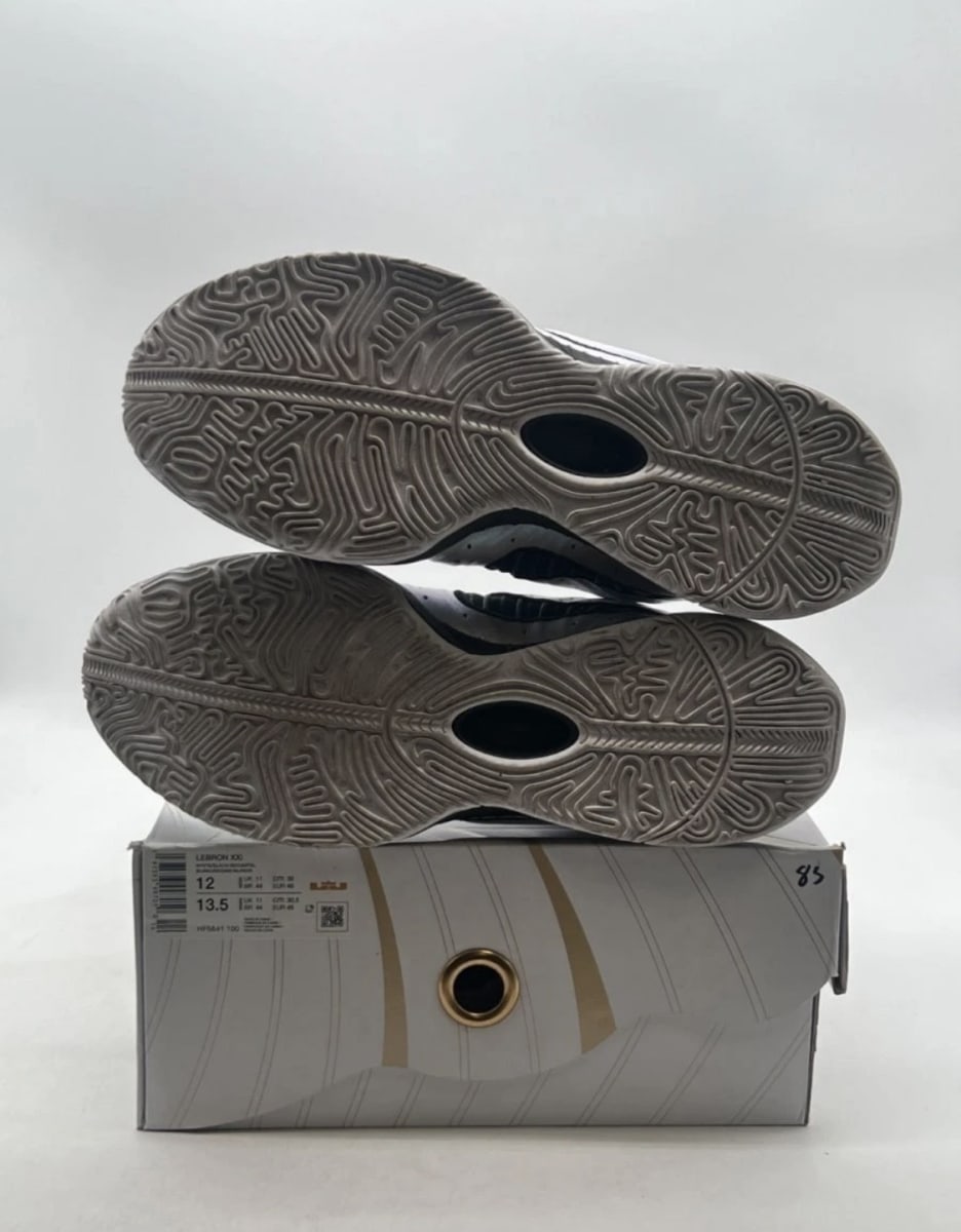 Nike LeBron 21 Conchiolin 12 (Lightly Worn Pre-Owned)NikeWhite/Black/Bicoastal/Photon Dust - Image 8