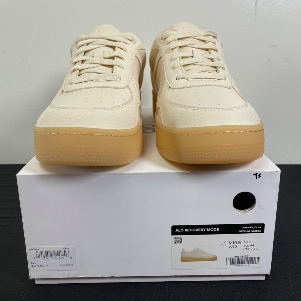 Alo Yoga Recovery Mode Sneaker Clay 10.5 (Moderately Worn Pre-Owned)Alo YogaClay - Image 2