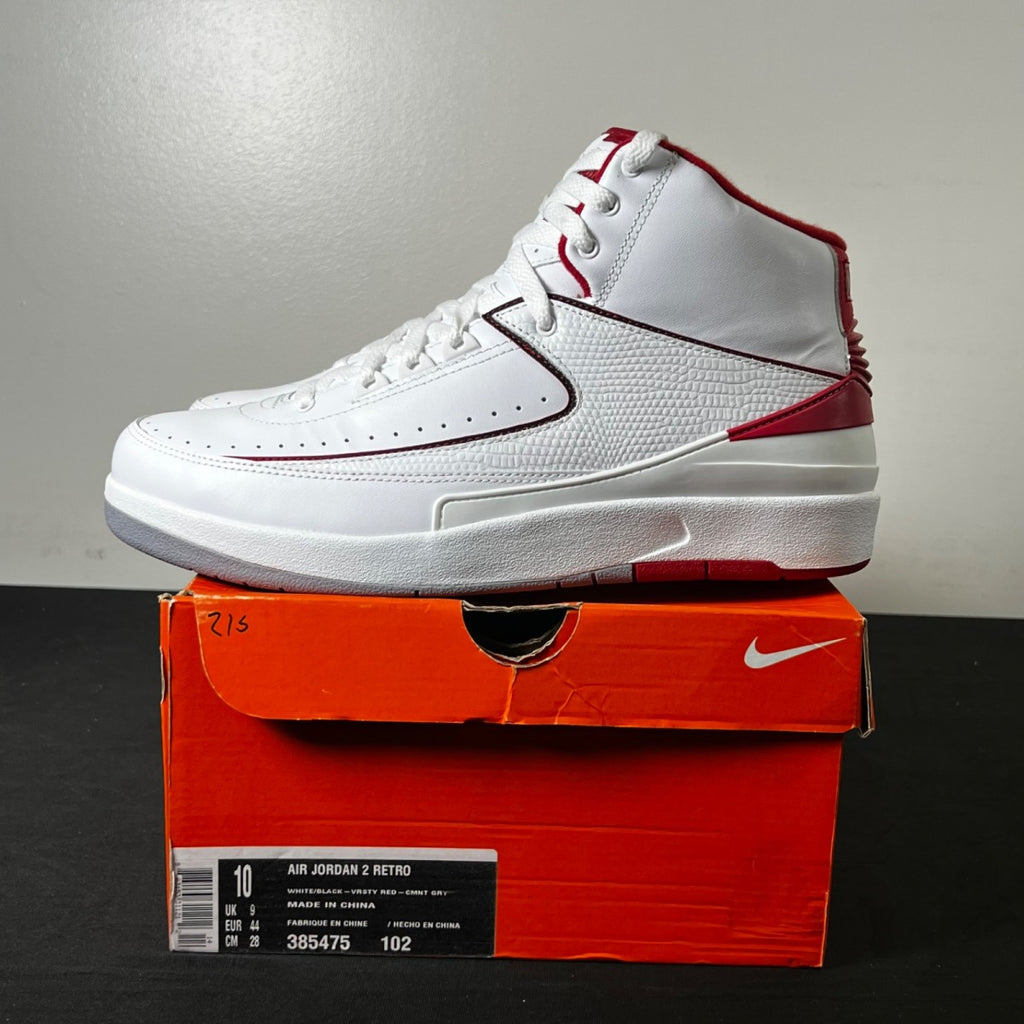 Jordan 2 Retro White Red (2014) 10 (New Pre-Owned)JordanWhite/Black-Varsity Red-Cement Grey - Image 3
