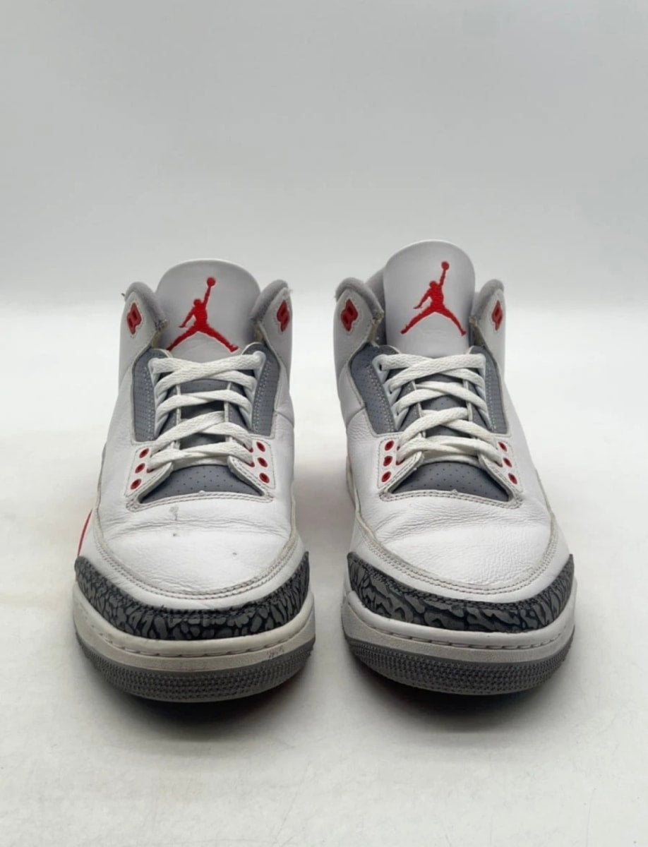 Jordan 3 Retro Fire Red (2022) 11 (Moderately Worn Pre-Owned)JordanWhite/Fire Red/Cement Grey/Black - Image 2