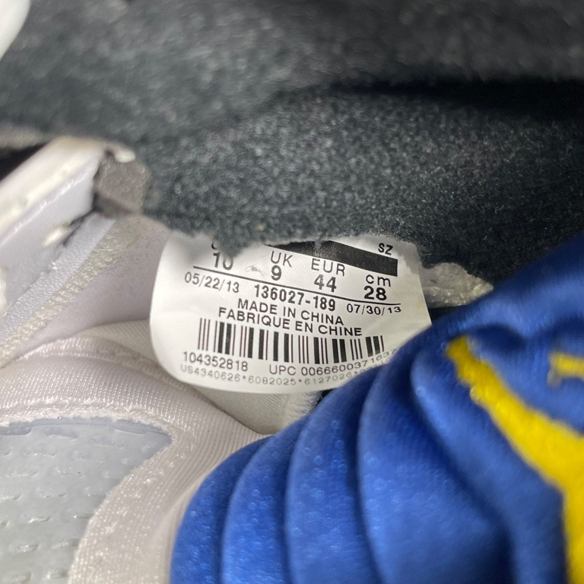 Jordan 5 Retro Laney (2013) 10 (Moderately Worn Pre-Owned)JordanWhite/Varsity Maize-Varsity Royal-Black - Image 6