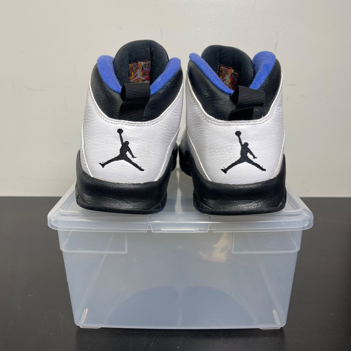 Jordan 10 Retro Orlando 9.5 (Moderately Worn Pre-Owned)JordanWhite/Black-Royal-Metallic Silver - Image 4