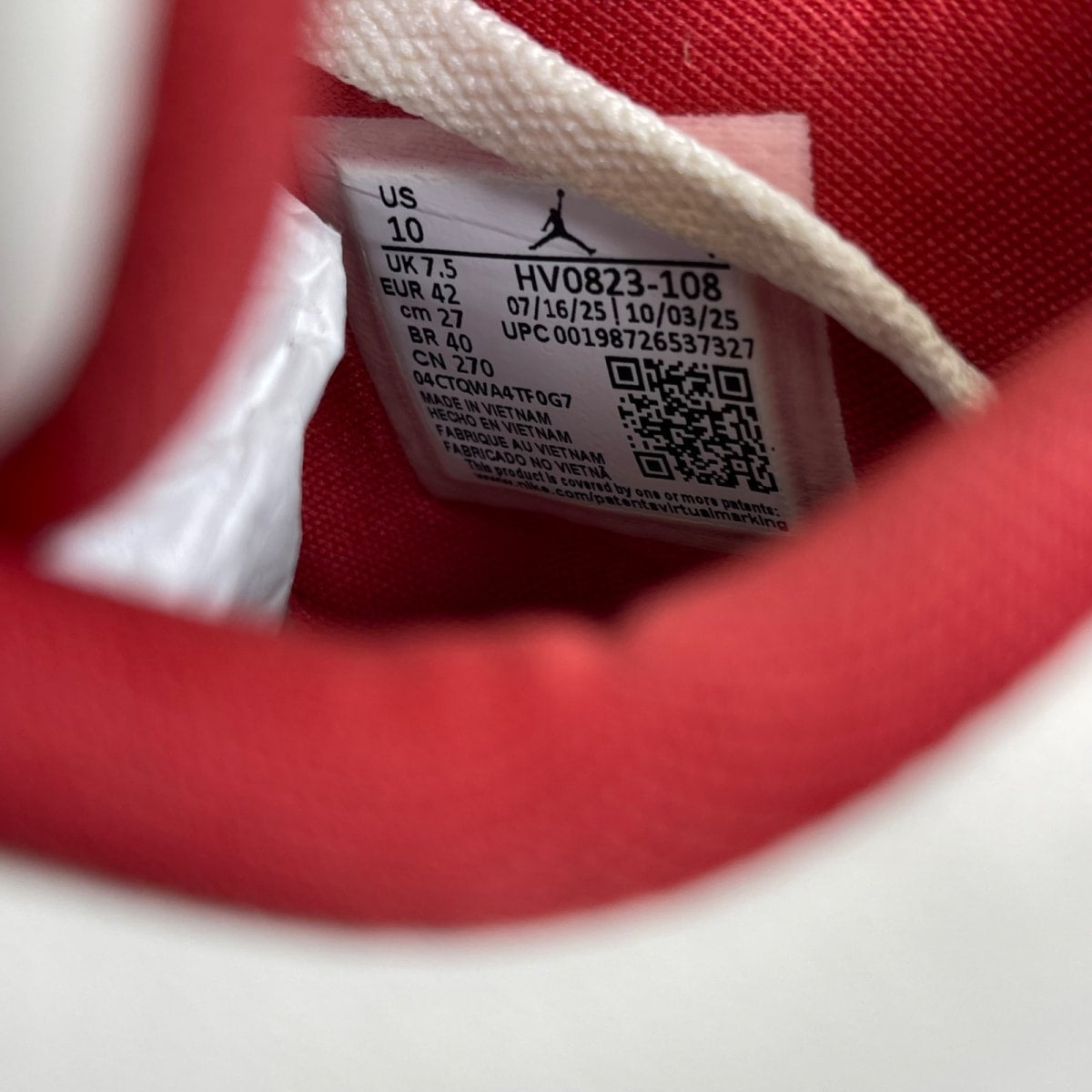 Jordan 4 Retro Valentine's Day Sierra Red (Women's) 10W (Moderately Worn Pre-Owned)JordanPale Ivory/Sierra Red/Tough Red - Image 6