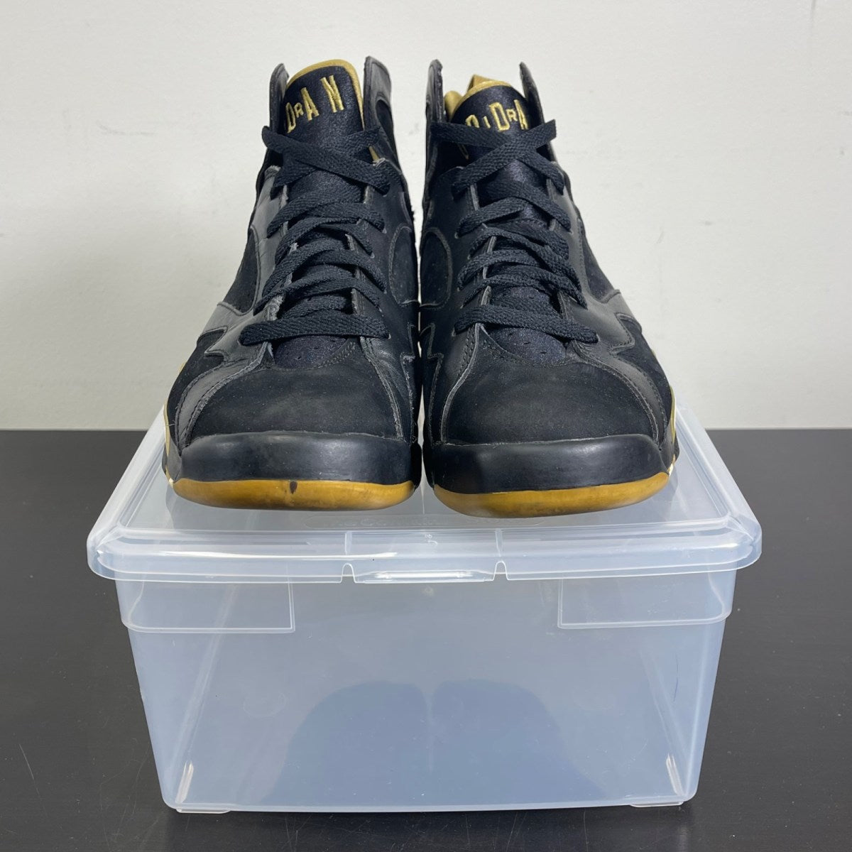 Jordan 7 Retro Golden Moments Pack (7) 9.5 (Moderately Worn Pre-Owned)JordanBlack/Metallic Gold-White - Image 2