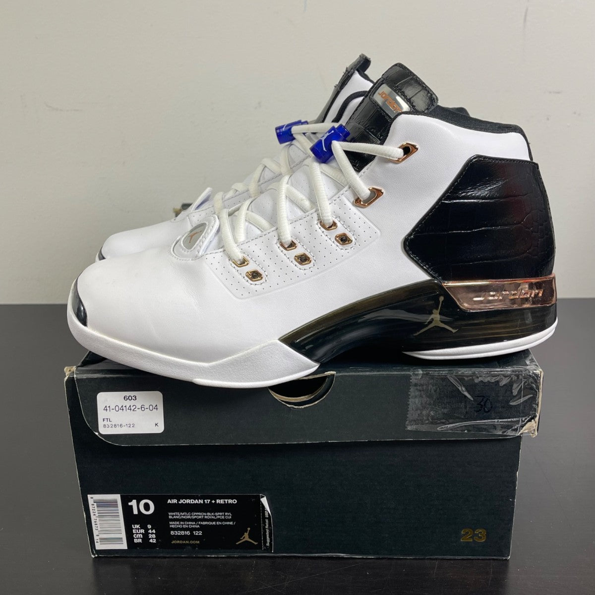 Jordan 17 Retro Copper (2016) 10 (Moderately Worn Pre-Owned)JordanCopper-Black-White - Image 3