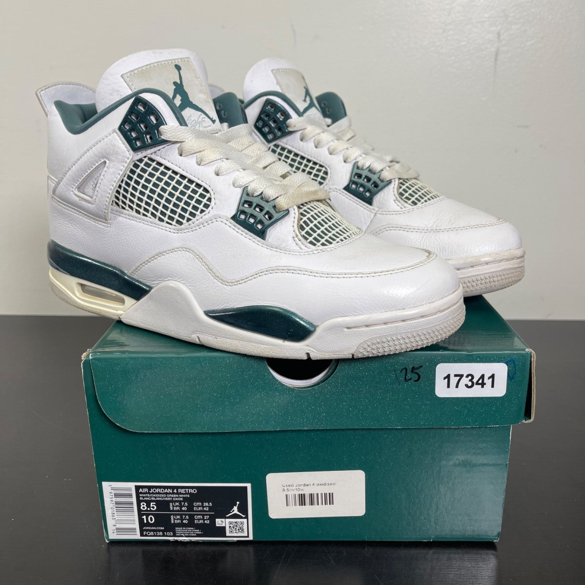 Jordan 4 Retro Oxidized Green 8.5 (Moderately Worn Pre-Owned)JordanWhite/Oxidized Green/White/Neutral Grey - Image 1
