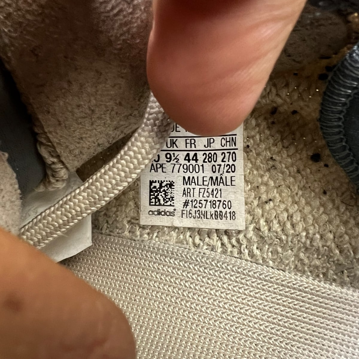 adidas Yeezy Boost 350 V2 Israfil 10 (Lightly Worn Pre-Owned)adidasIsrafil/Israfil/Israfil - Image 7
