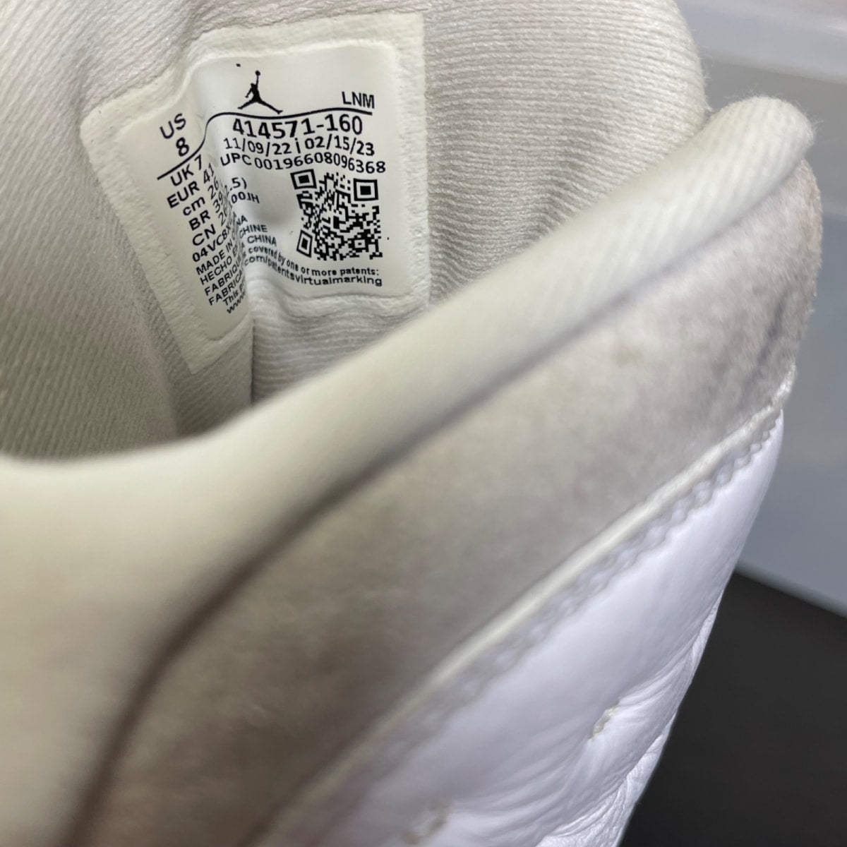 Jordan 13 Retro Wolf Grey 8 (Moderately Worn Pre-Owned)JordanWhite/True Red/Wolf Grey - Image 6