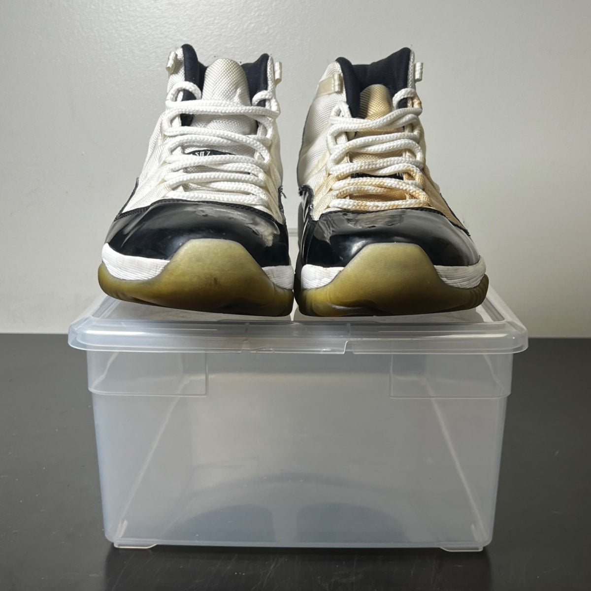 Jordan 11 Retro Concord (2011) 12 (Heavily Worn Pre-Owned)JordanWhite/Black-Dark Concord - Image 2