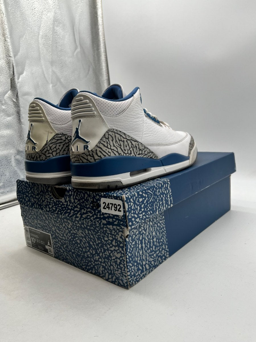 Jordan 3 Retro Wizards 10.5 (Moderately Worn Pre-Owned)JordanWhite/True Blue/Metallic Copper/Cement Grey - Image 5