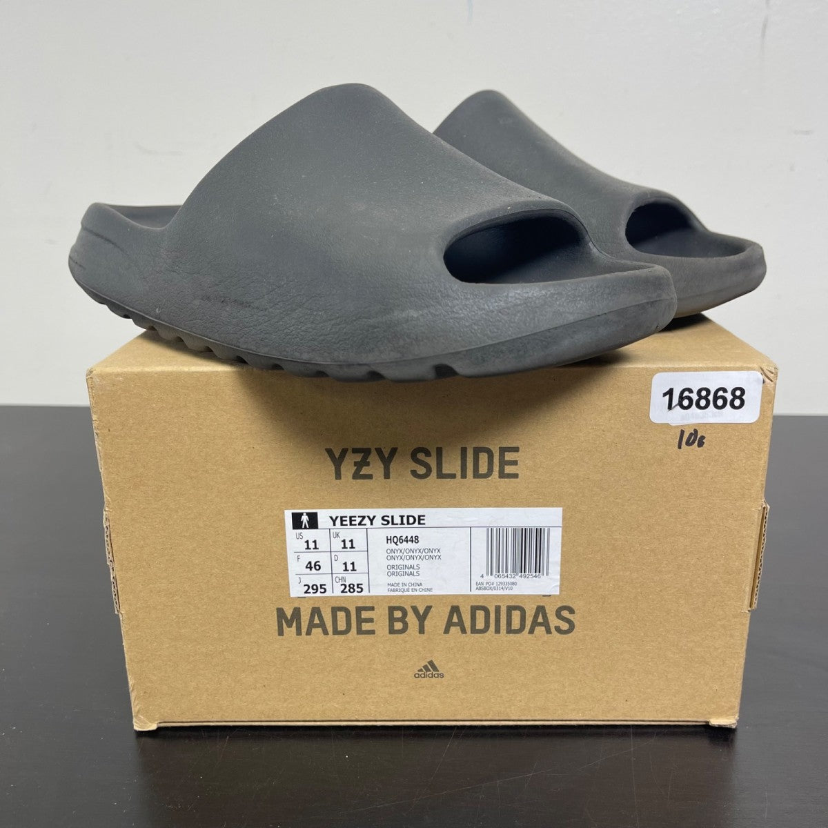 adidas Yeezy Slide Onyx 11 (Moderately Worn Pre-Owned)adidasOnyx/Onyx/Onyx - Image 1