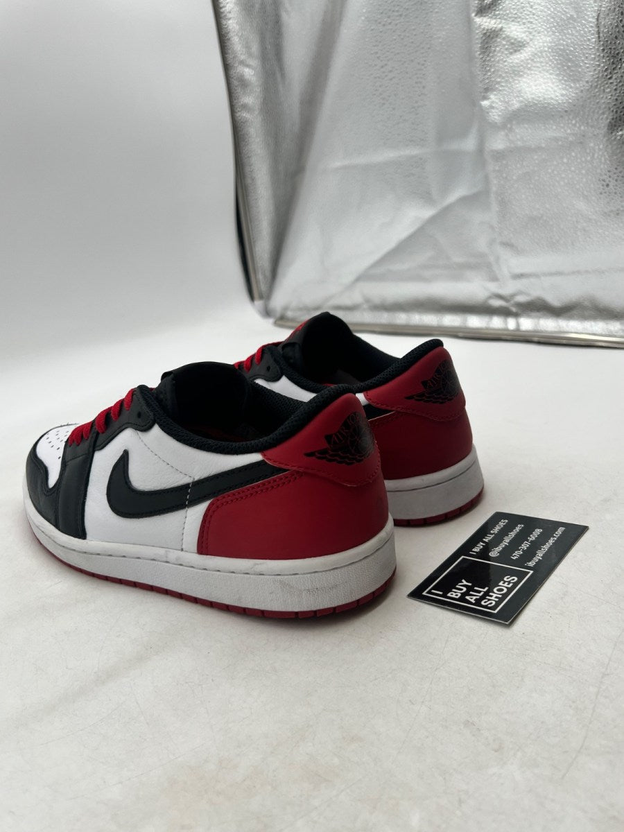 Jordan 1 Retro Low OG Black Toe (2023) 8 (Lightly Worn Pre-Owned) - Image 4