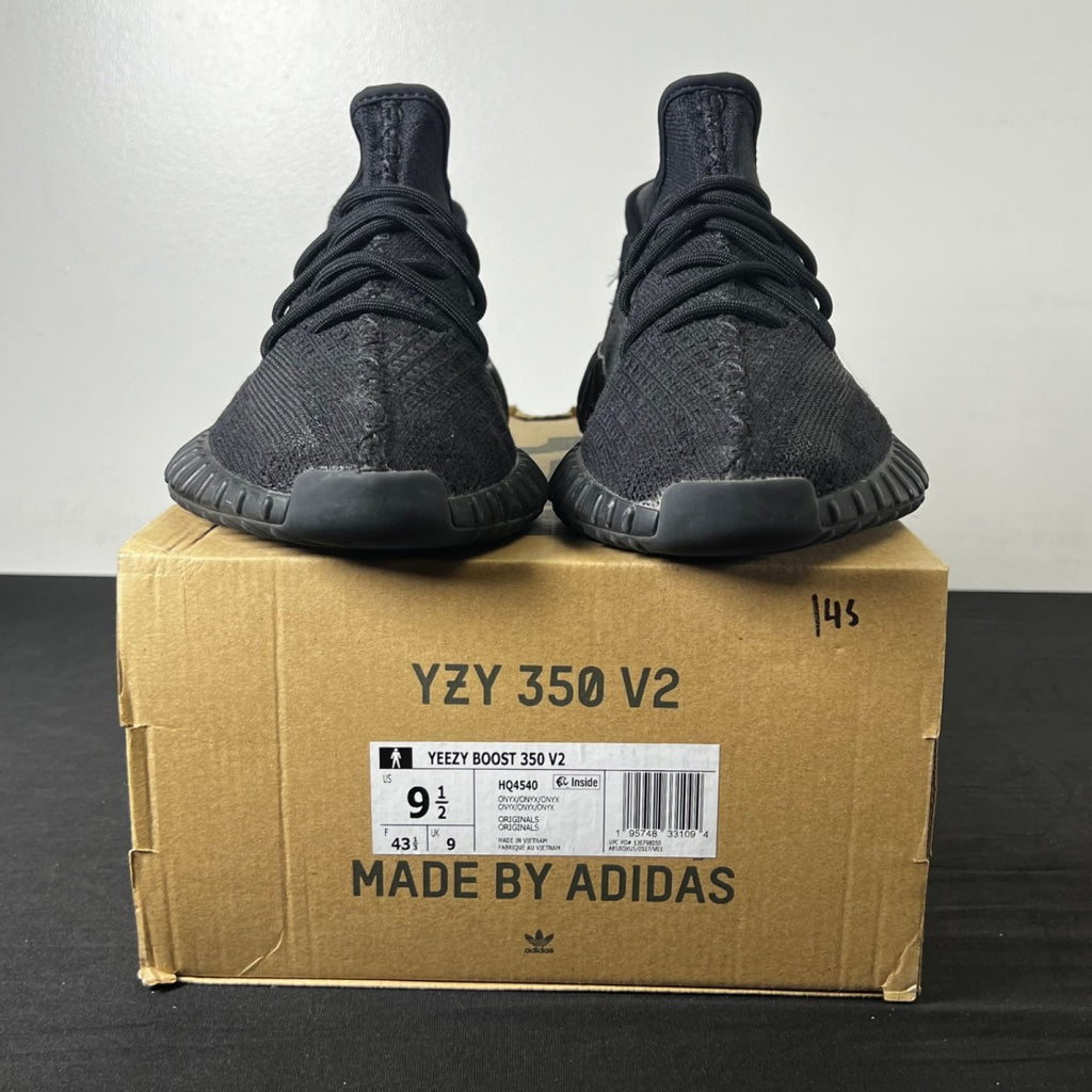 adidas Yeezy Boost 350 V2 Onyx 9.5 (Moderately Worn Pre-Owned)adidasOnyx/Onyx/Onyx - Image 2