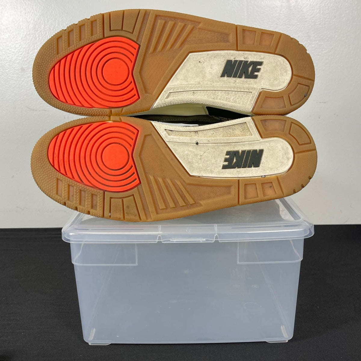 Jordan 3 Retro Family Affair 10 (Moderately Worn Pre-Owned)JordanMedium Olive/Sequoia/Neutral Olive/Sail/Total Crimson - Image 5