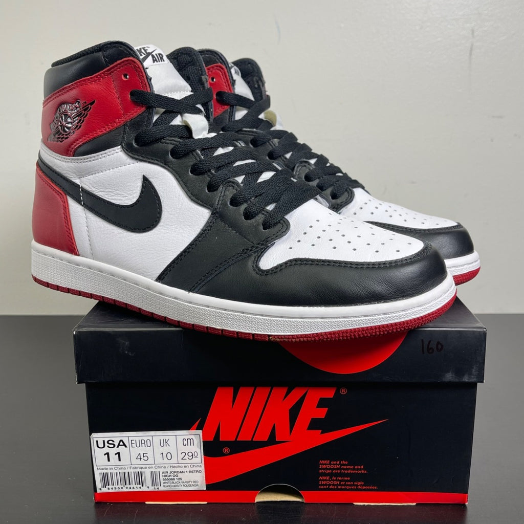 Jordan 1 Retro Black Toe (2016) 11 (Moderately Worn Pre-Owned)JordanWhite/Varsity Red/Black - Image 1