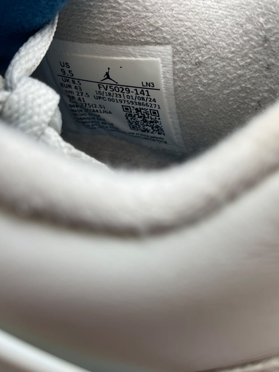 Jordan 4 Retro Military Blue (2024) 9.5 (Moderately Worn Pre-Owned)JordanOff-White/Military Blue/Neutral Grey - Image 8