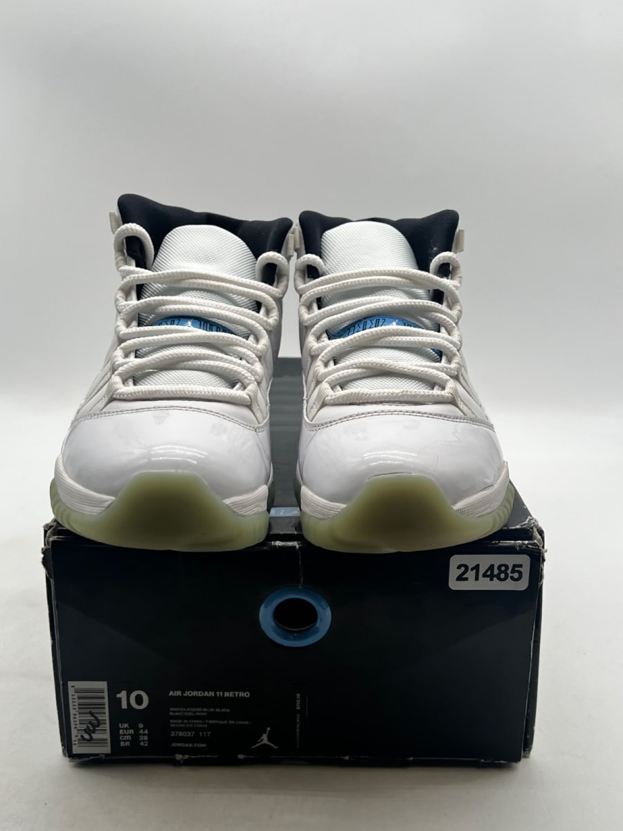 Jordan 11 Retro Legend Blue (2014) 10 (Heavily Worn Pre-Owned) - Image 1