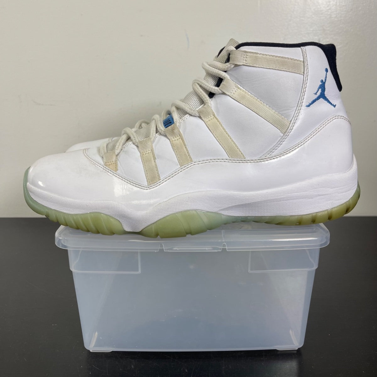 Jordan 11 Retro Legend Blue (2014) 12 (Moderately Worn Pre-Owned)JordanWhite/Black-Legend Blue - Image 3