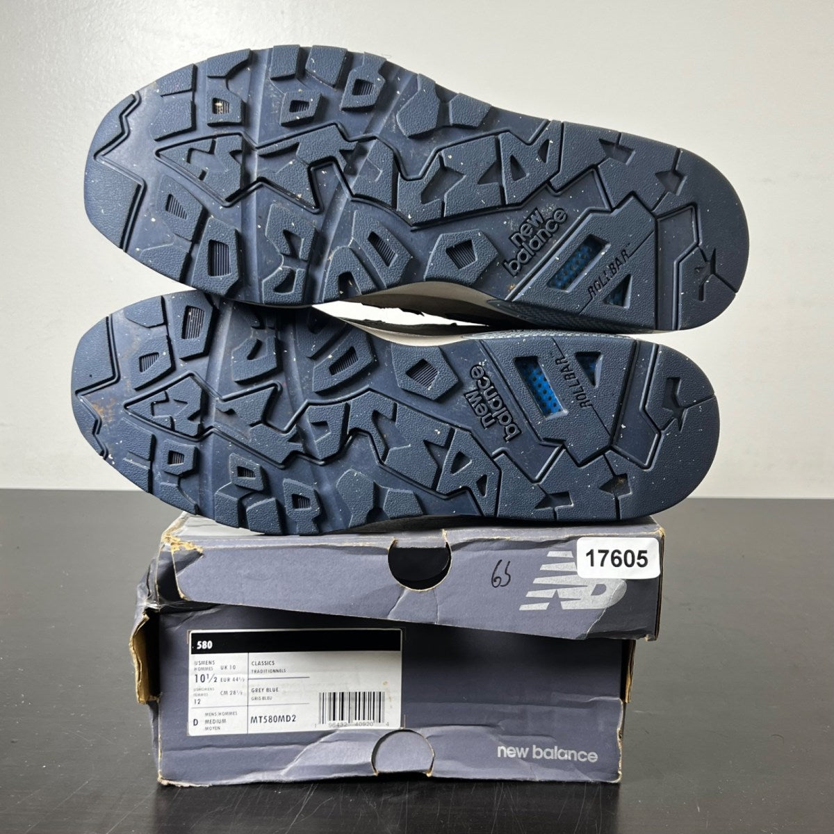 New Balance 580 Grey Day (2023) 10.5 (Lightly Worn Pre-Owned)New BalanceRaincloud/NB Navy/Silver Metallic - Image 5