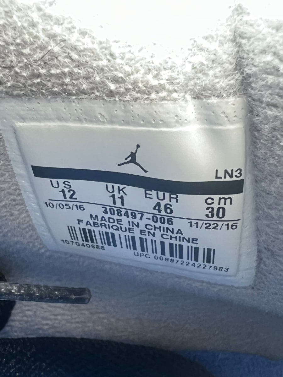 Jordan 4 Retro Motorsports Alternate 12 (Moderately Worn Pre-Owned)JordanBlack/Game Royal-Matte Silver-White - Image 8