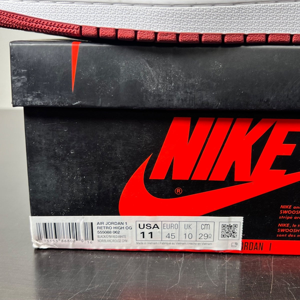 Jordan 1 Retro High Bloodline 11 (Lightly Worn Pre-Owned)JordanBlack/Gym Red-White - Image 5