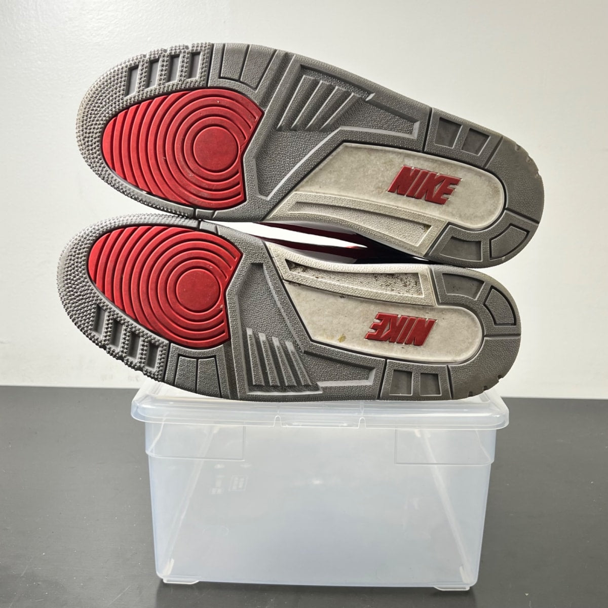 Jordan 3 Retro SE Unite 11 (Moderately Worn Pre-Owned)JordanFire Red/Fire Red-Cement Grey-Black - Image 4