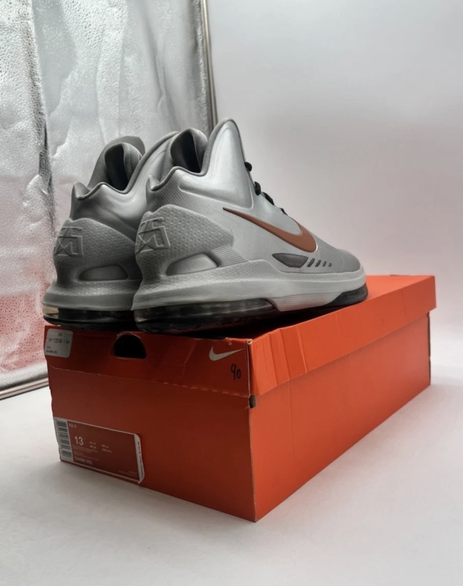 Nike KD 5 Texas 13 (Moderately Worn Pre-Owned)NikeMetallic Silver/Desert Orange-Sport Grey - Image 5