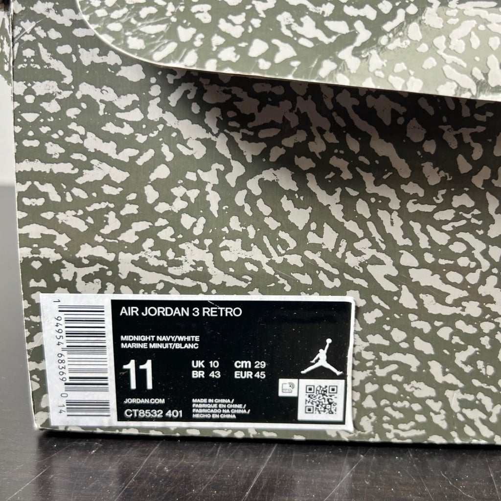Jordan 3 Retro Georgetown (2021) 11 (Moderately Worn Pre-Owned)JordanMidnight Navy/Cement Grey-White - Image 7