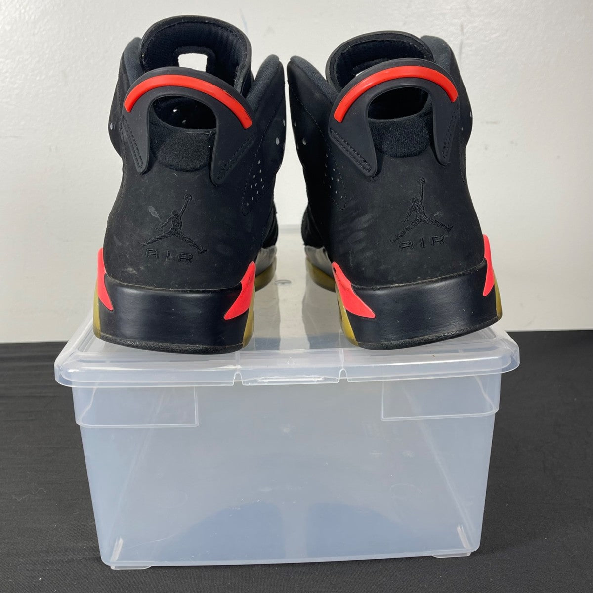 Jordan 6 Retro Infrared Black (2014) 9.5 (Moderately Worn Pre-Owned)JordanBlack/Infrared23-Black - Image 4