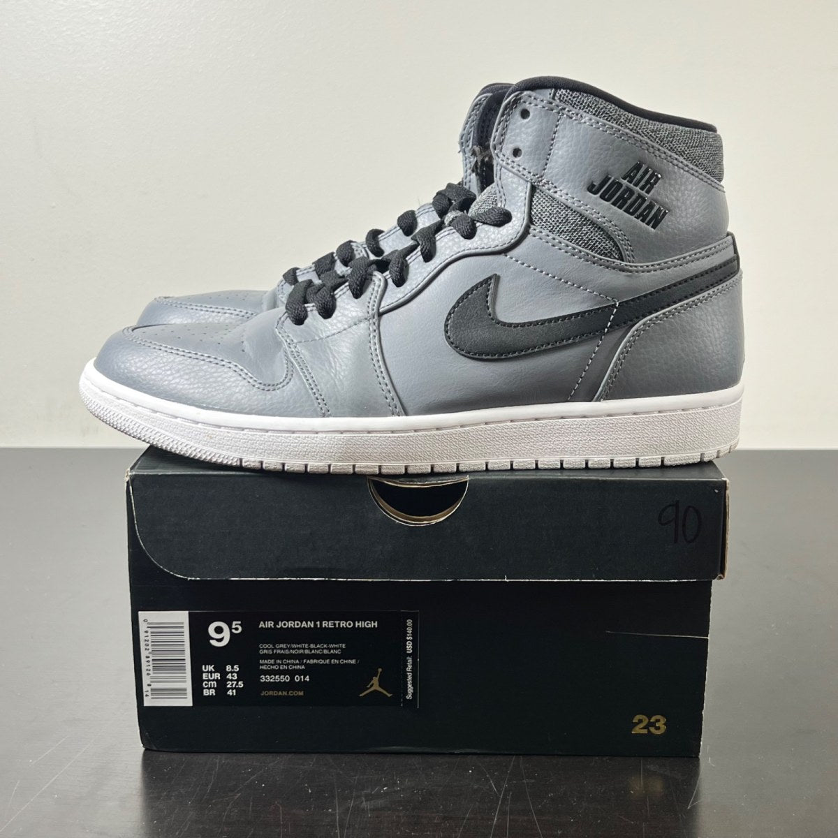 Jordan 1 Retro Rare Air Patch 9.5 (Moderately Worn Pre-Owned)JordanBlack/Gym Red-Black-White - Image 3