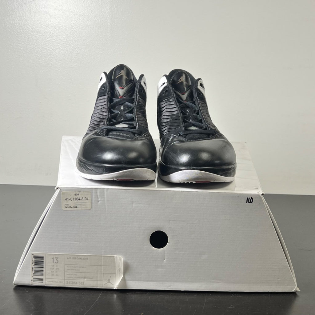 Jordan 2009 Black White 13 (Moderately Worn Pre-Owned)JordanBlack/Varsity Red-White - Image 2