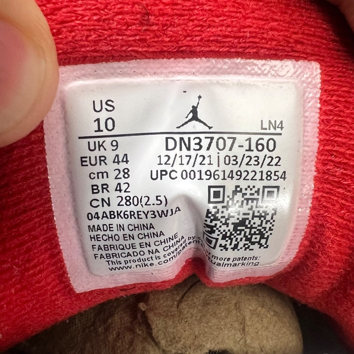 Jordan 3 Retro Fire Red (2022) 10 (Heavily Worn Pre-Owned)JordanWhite/Fire Red/Cement Grey/Black - Image 7