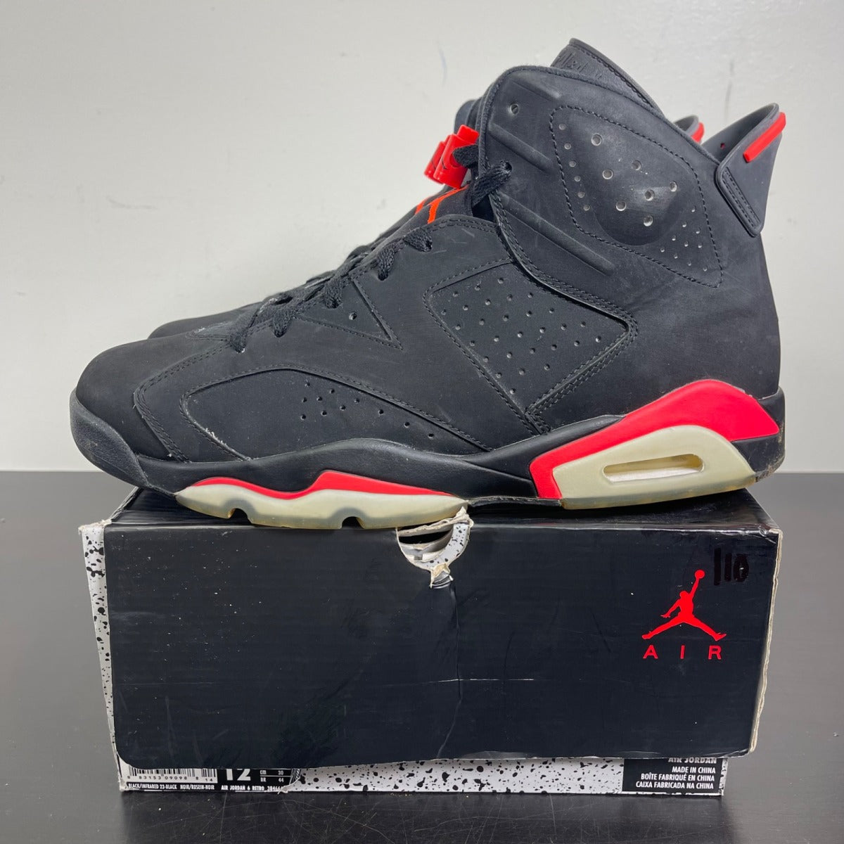 Jordan 6 Retro Infrared Black (2014) 12 (Moderately Worn Pre-Owned)JordanBlack/Infrared23-Black - Image 3