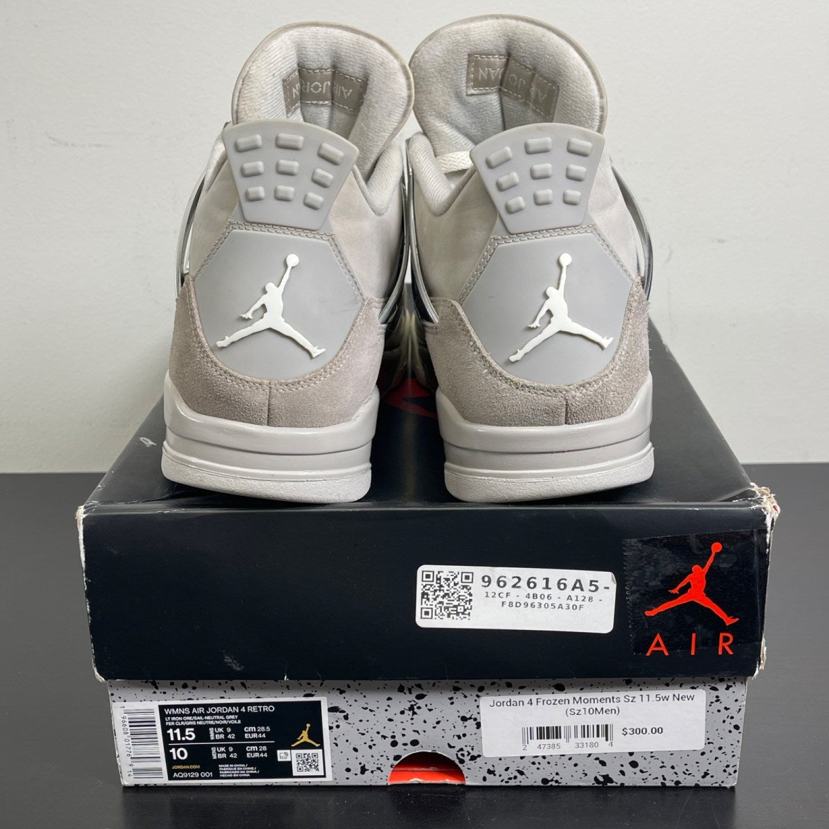 Jordan 4 Retro Frozen Moments (Women's) 11.5W (Moderately Worn Pre-Owned)JordanLight Iron Ore/Sail-Neutral Grey-Black-Metallic Silver - Image 4