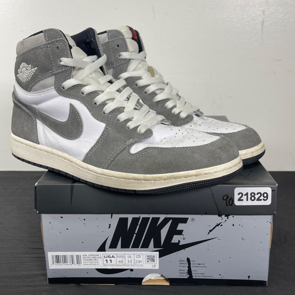 Jordan 1 Retro High OG Washed Black 11 (Moderately Worn Pre-Owned)JordanBlack/Fire Red/Light Smoke Grey/Sail - Image 1