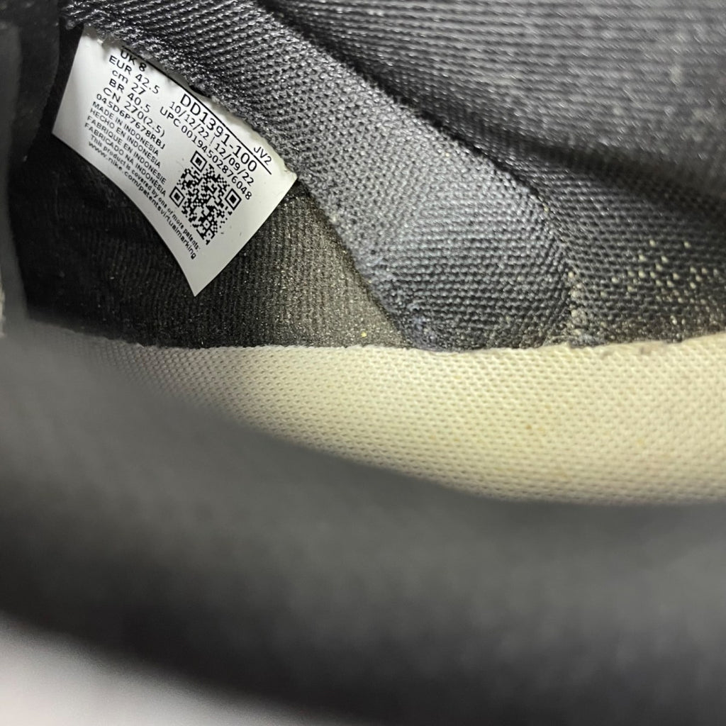 Nike Dunk Low Retro White Black Panda 9 (Moderately Worn Pre-Owned)NikeWhite/Black - Image 6