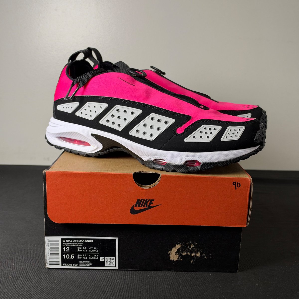 Nike Air Max Sunder Hyper Pink Black (Women's) (Size 12W) - aux