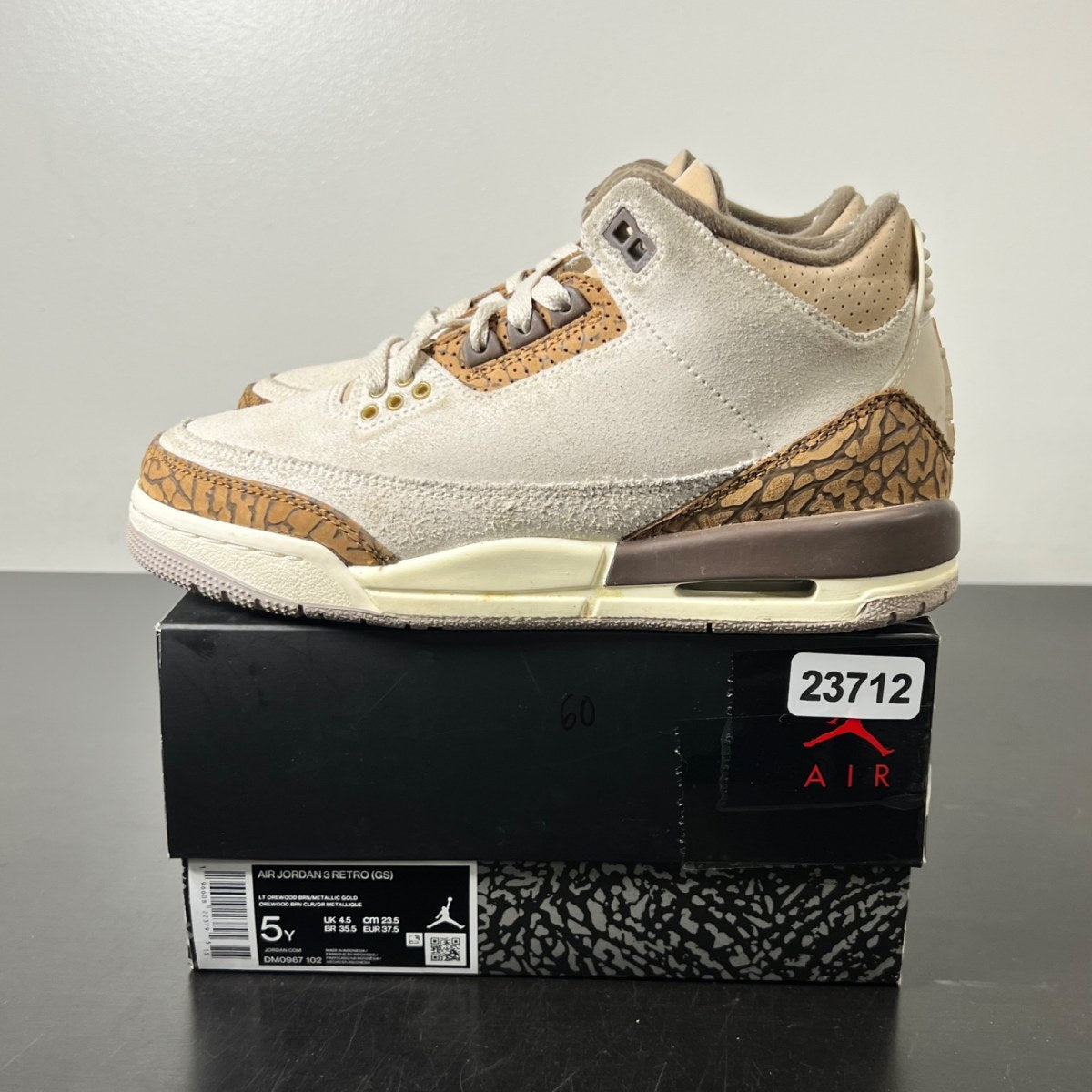 Jordan 3 Retro Palomino (GS) 5Y (Moderately Worn Pre-Owned)JordanLight Orewood Brown/Metallic Gold/Light British Tan/Palomino - Image 3