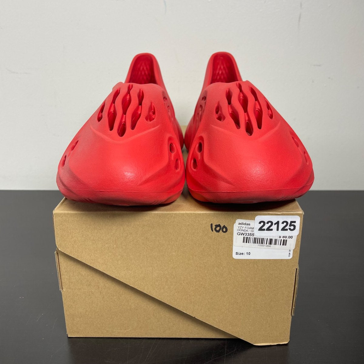 adidas Yeezy Foam RNNR Vermillion 10 (Moderately Worn Pre-Owned)adidasVermillion/Vermillion/Vermillion - Image 2