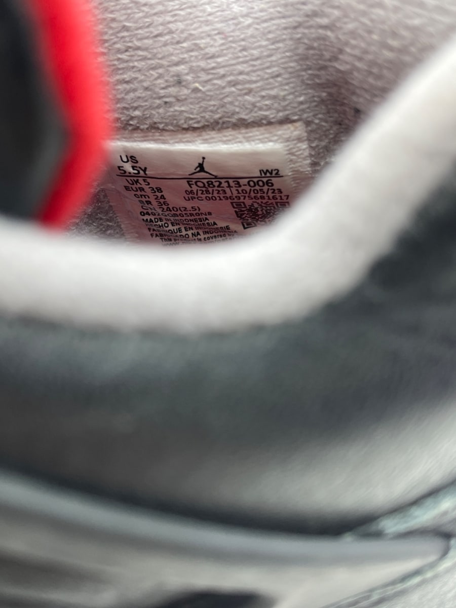 Jordan 4 Retro Bred Reimagined (GS) 5.5Y (Heavily Worn Pre-Owned) - Image 8