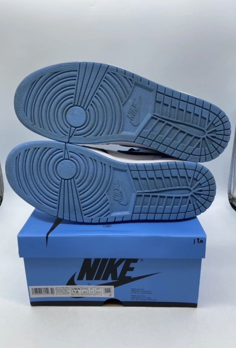 Jordan 1 Retro High OG UNC Toe 12 (Lightly Worn Pre-Owned)JordanUniversity Blue/Black/White - Image 8