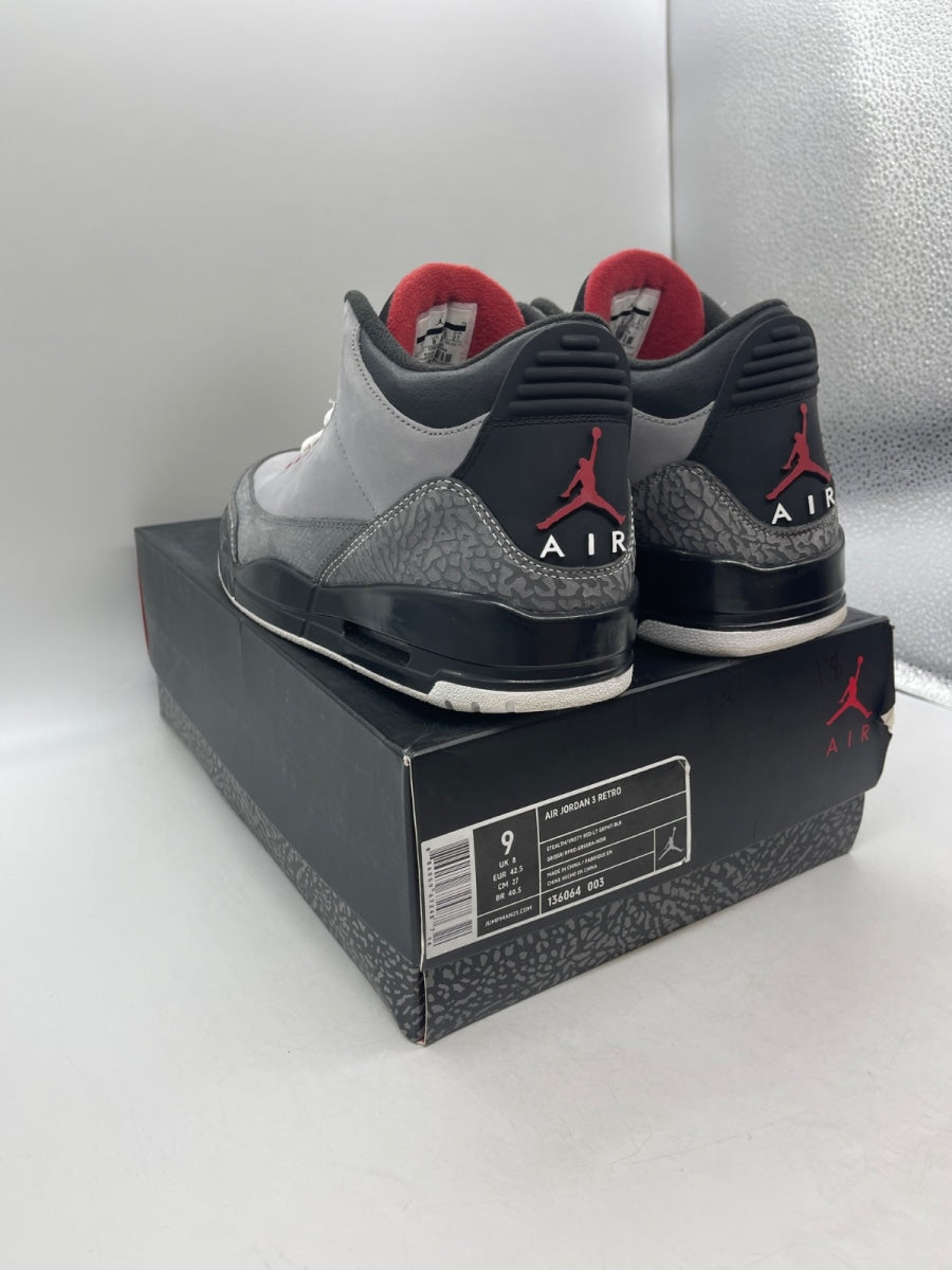 Jordan 3 Retro Stealth 9 (Moderately Worn Pre-Owned)JordanStealth/Varsity Red-Light Graphite-Black - Image 4
