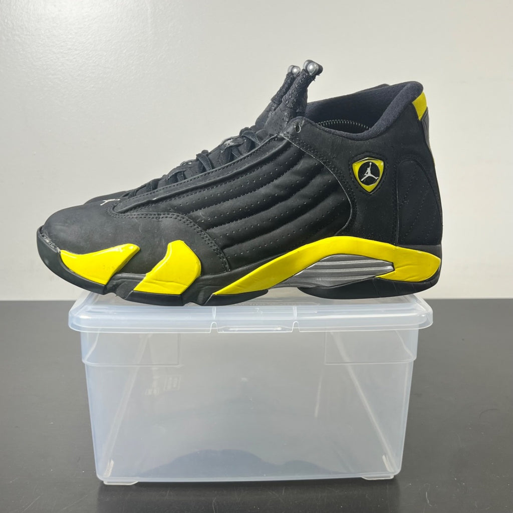 Jordan 14 Retro Thunder 10.5 (Heavily Worn Pre-Owned)JordanBlack/Vibrant Yellow-White - Image 3
