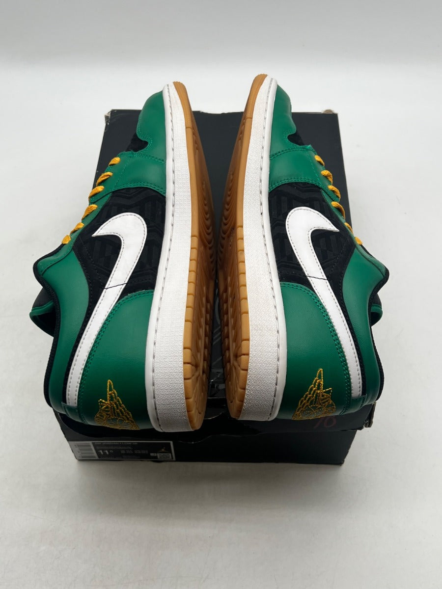 Jordan 1 Low SE Holiday Special (2022) 11.5 (Lightly Worn Pre-Owned)JordanMalachite/Black/Taxi/Fire Red - Image 8
