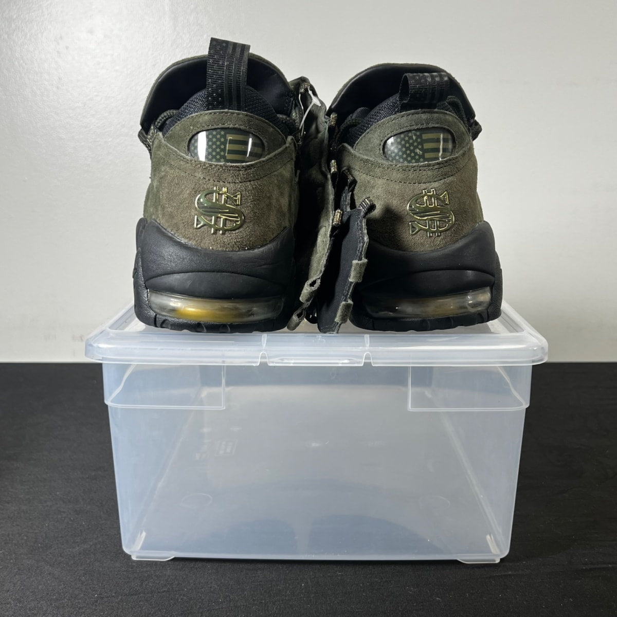 Nike Air More Money Currency Pack (USA) 9.5 (New Pre-Owned)NikeSequoia/Metallic Gold-Black - Image 5